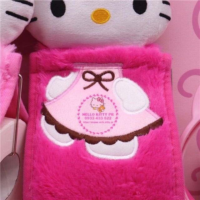 Treo khăn giấy cuộn Hello Kitty