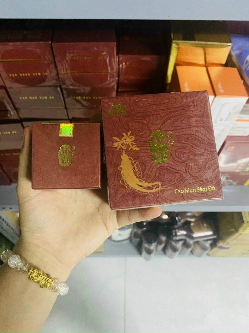 Kem cao mụn sâm đỏ