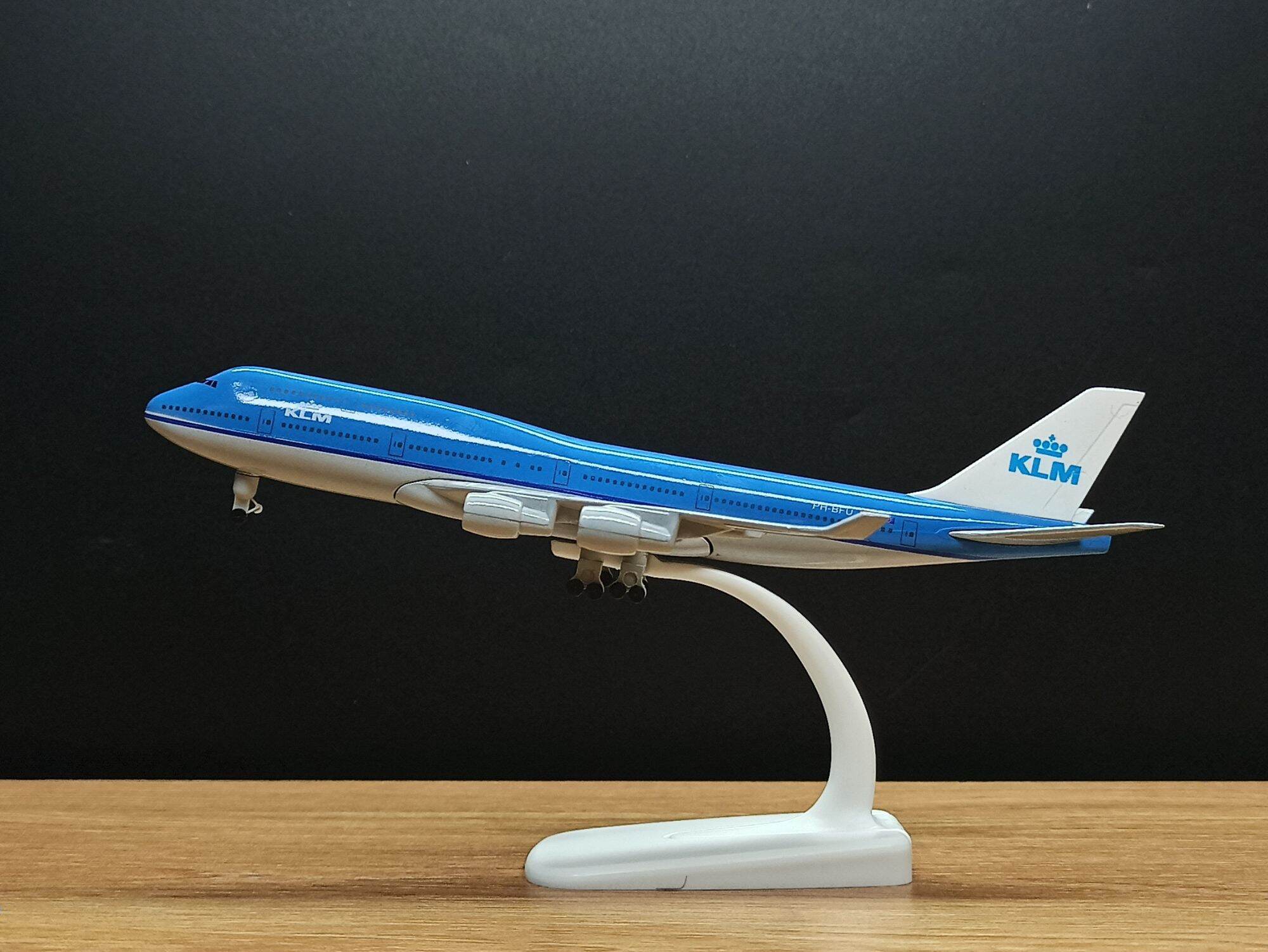 Mô hình máy bay KLM Airlines 20cm