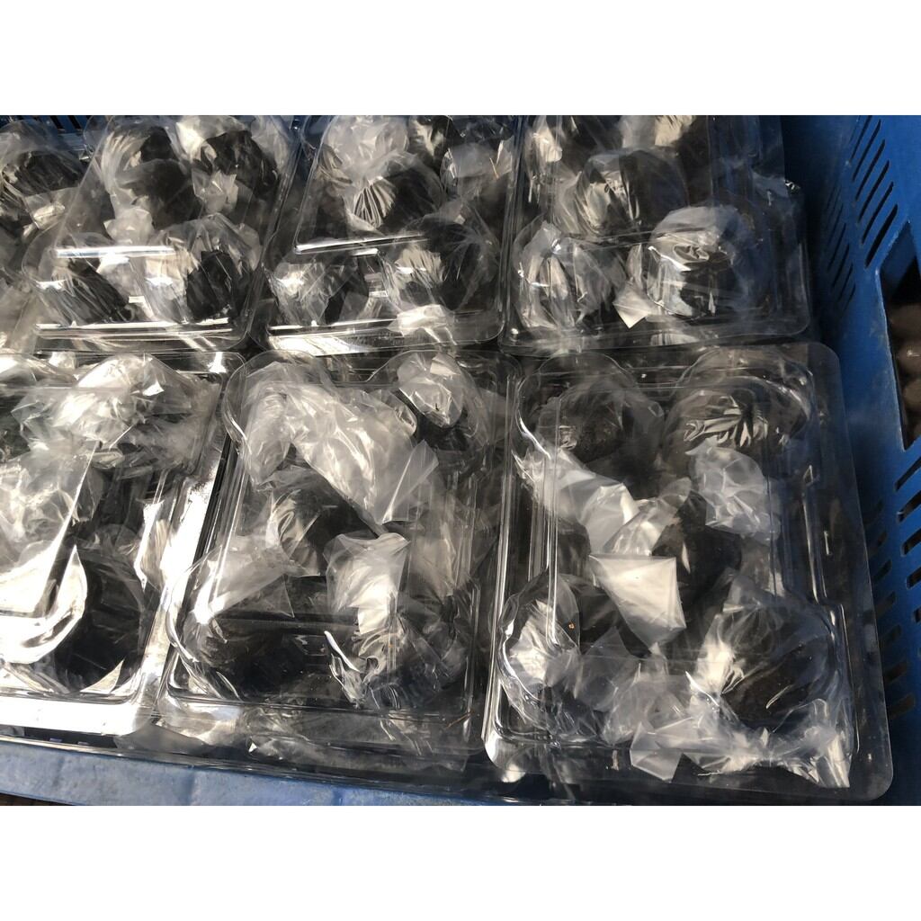 4 trứng vịt muối tro
