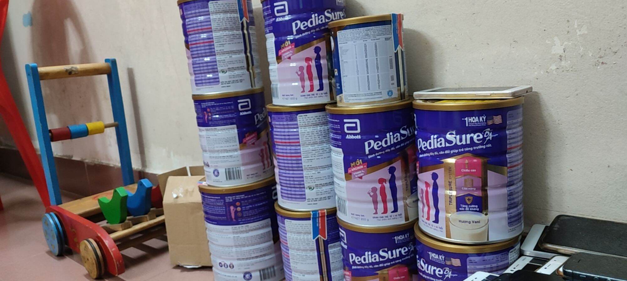 Sữa bột Pediasure 850g combo 3 lon
