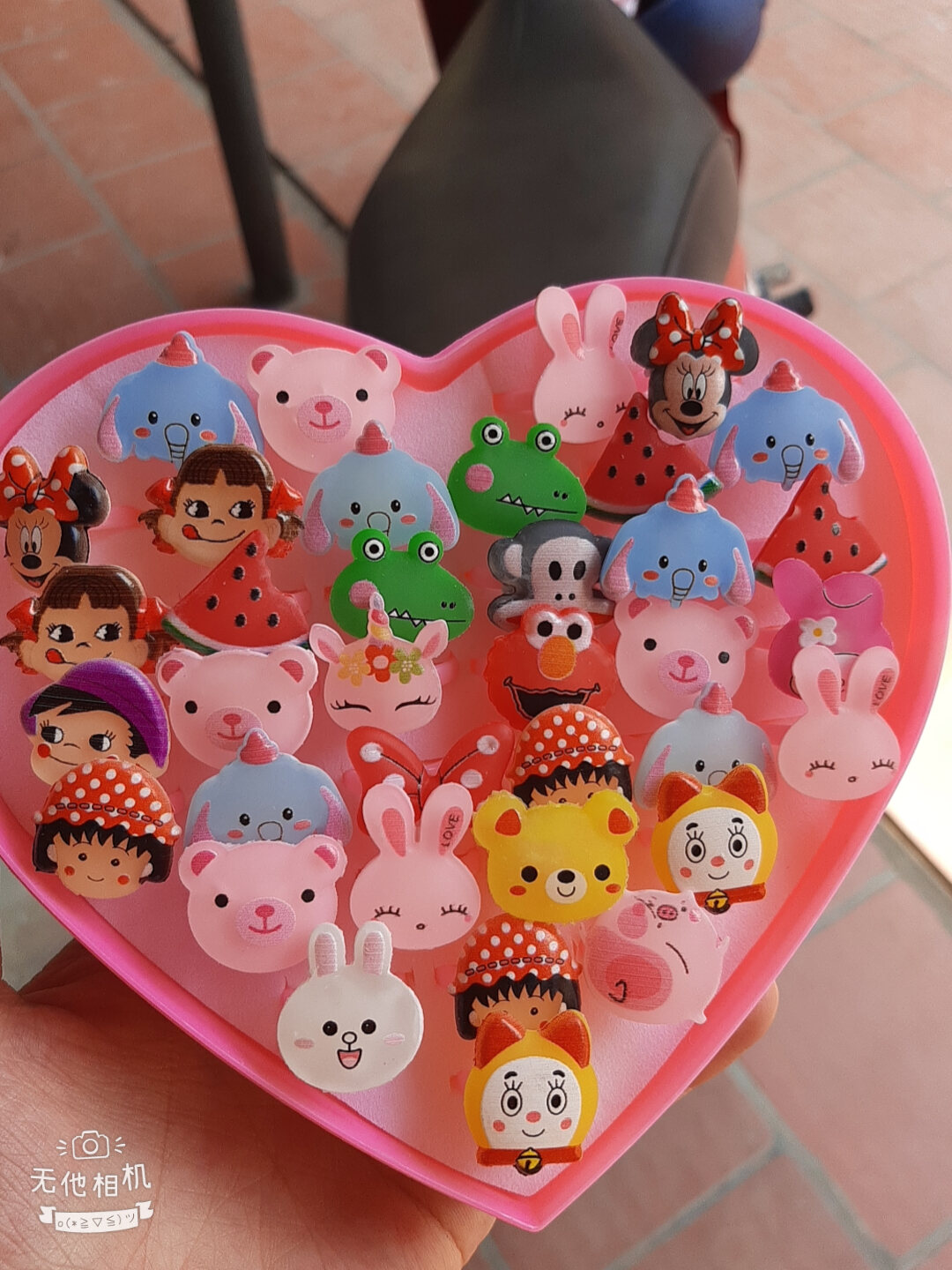 Sét 10 nhẫn nhựa cho bé xinh xắn