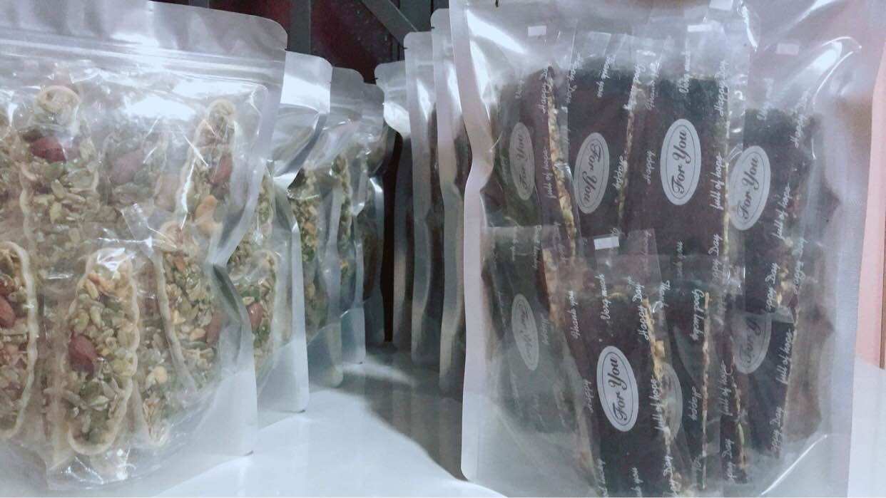 1 KÍ BÁNH THUYỀN MIX HẠT DINH DƯỠNG