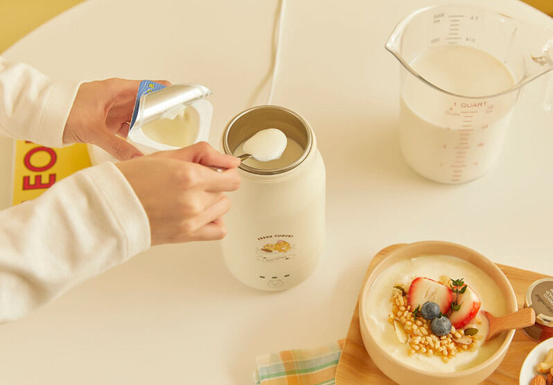 MÁY LÀM SỮA CHUA CẦM TAY RYAN & CHUNSIK HÀN QUỐC