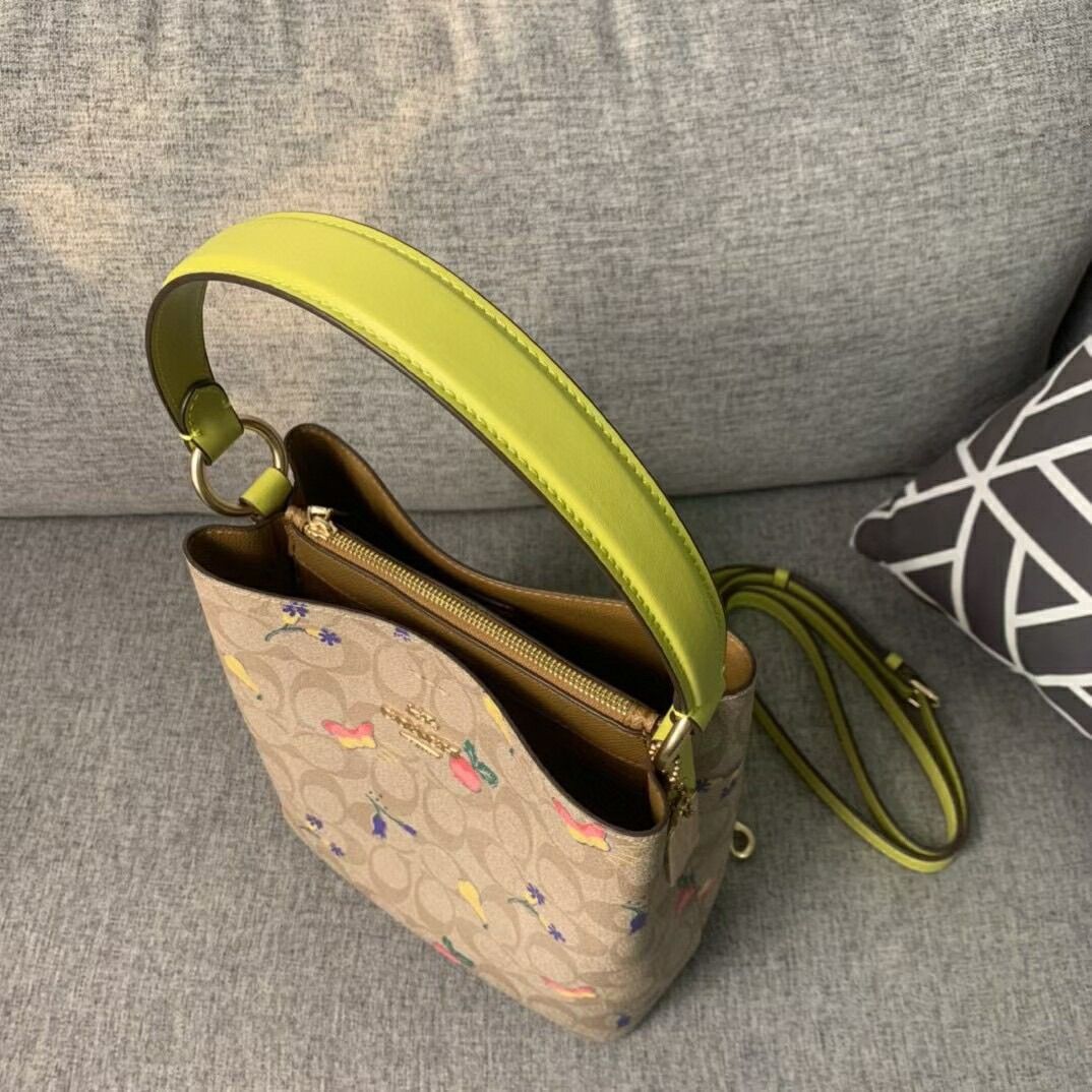 Túi Bucket Coach Town siêu xinh