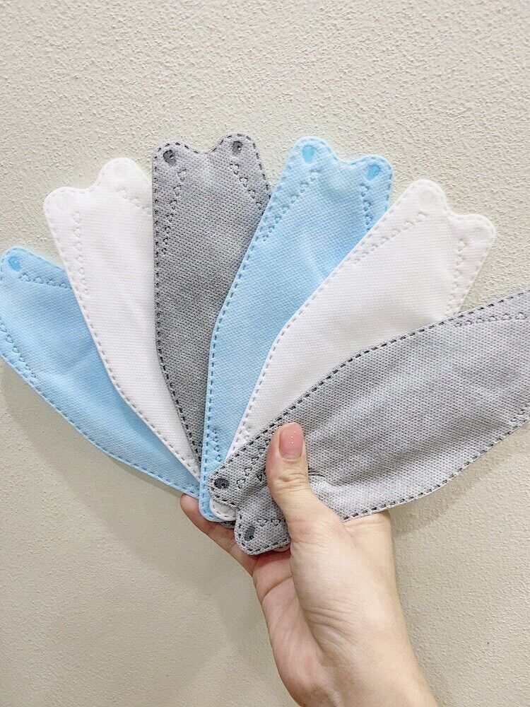 5 chiếc khẩu trang kf94 người lớn - quà tặng