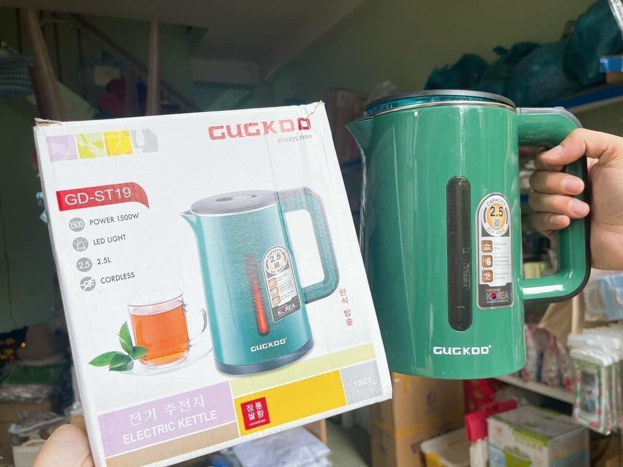 ấm siêu tốc Cuckoo 2,5lit