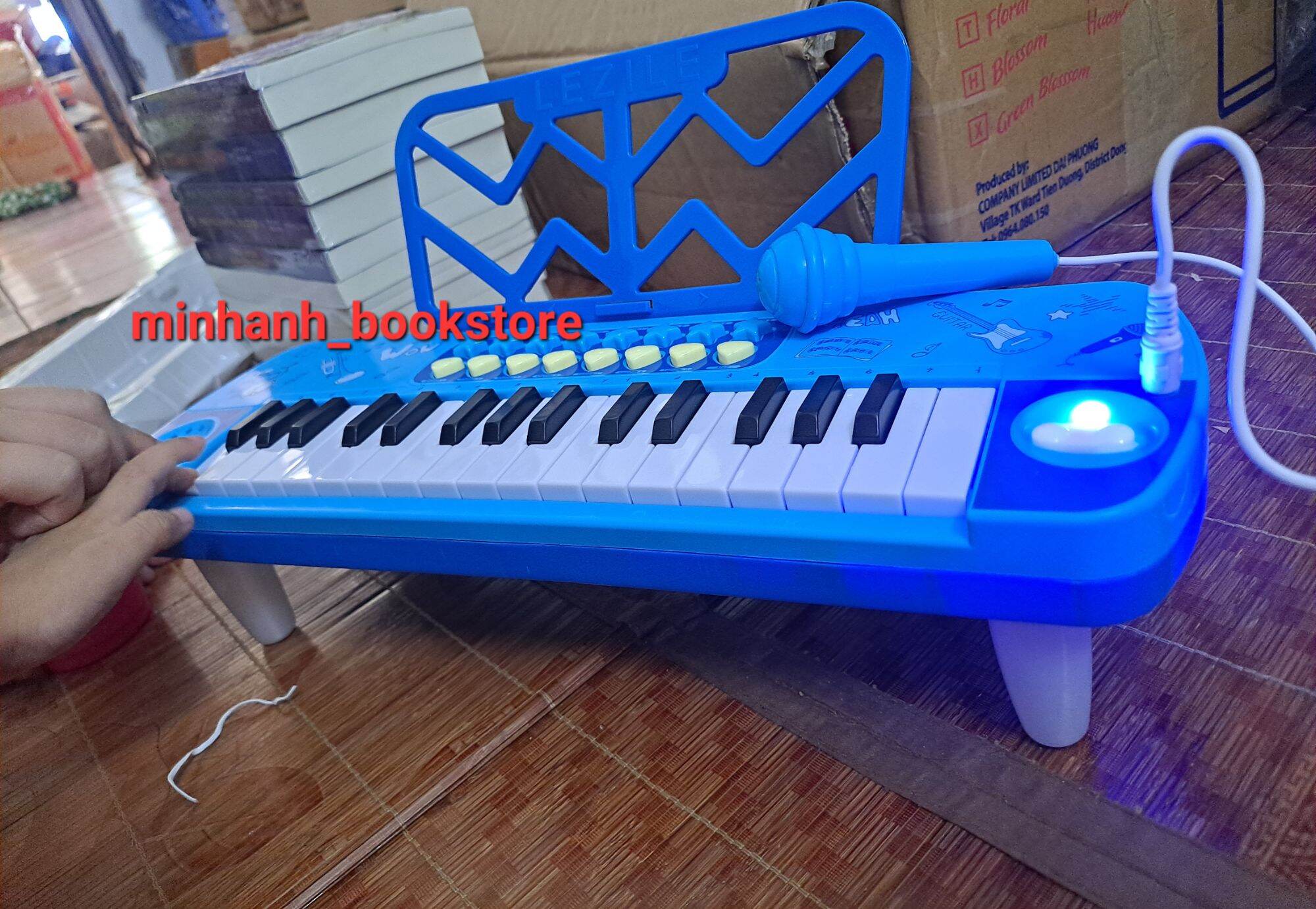 Đàn điện tử kèm mic cho bé tặng kèm pin AA