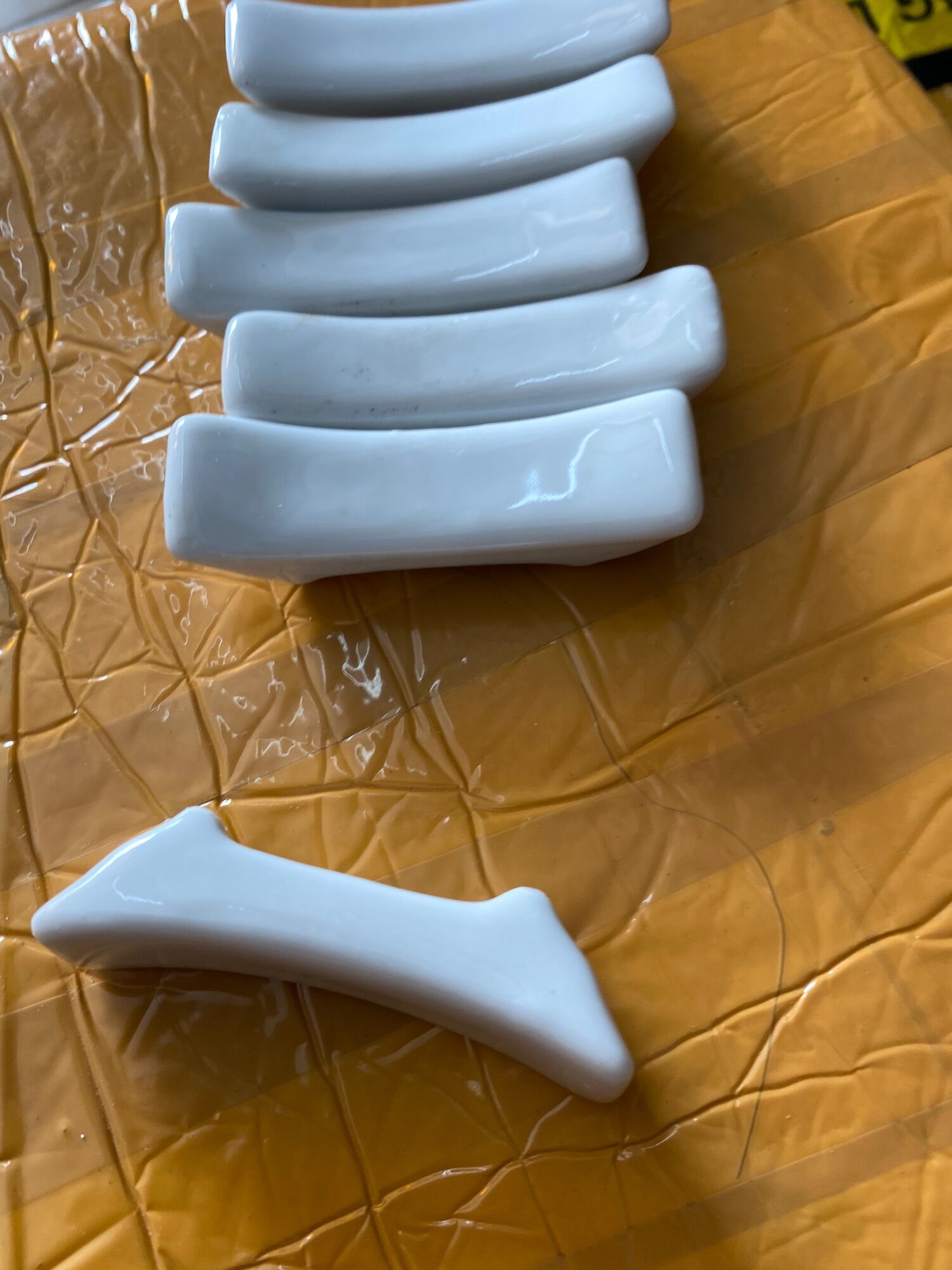 Gác đũa sứ trắng set 6 cái và set 10 cái