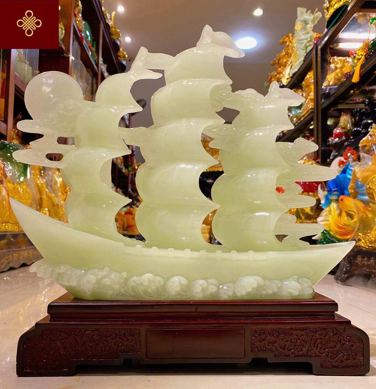 Tượng thuyền buồm phong thuỷ "thuận buồm xuôi gió" màu xanh ngọc