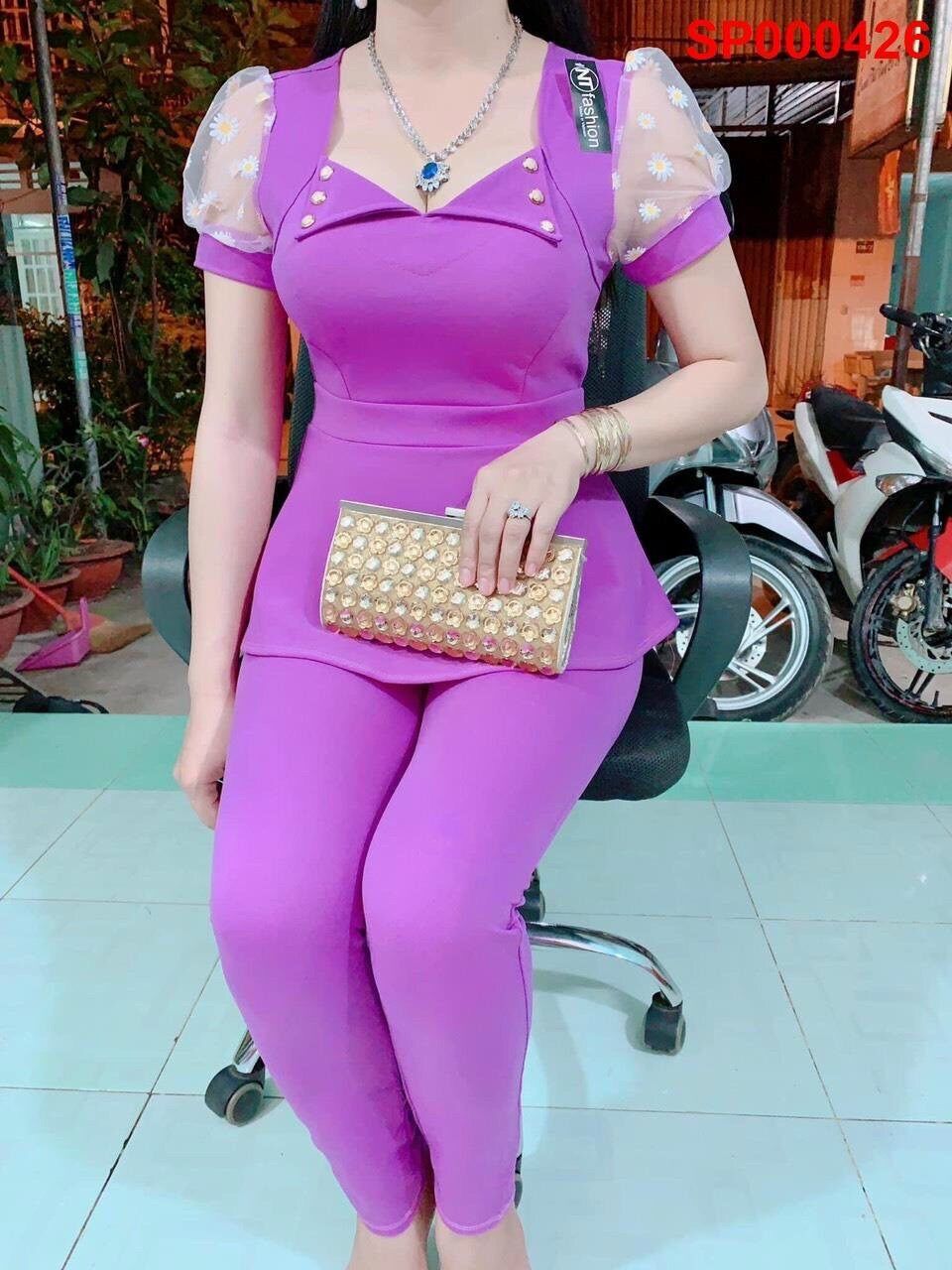 Đồ bộ thun cát hàn lá cổ tam giác 426