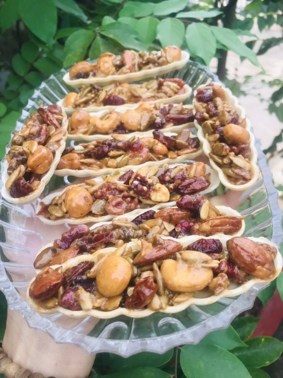(250gr) BÁNH THUYỀN HẠT DINH DƯỠNG ( MÁC CA, ÓC CHÓ, HẠNH NHÂN, NHO KHÔ, HẠT HƯỚNG DƯƠNG, VIỆT QUẤT, HẠT ĐIỀU)Shop ngucocutthuy203 ngucocutthuy