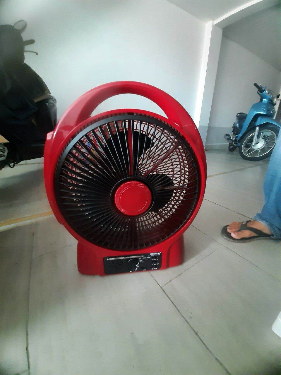 Quạt sạc đa năng Watashi Scosti 3712QS