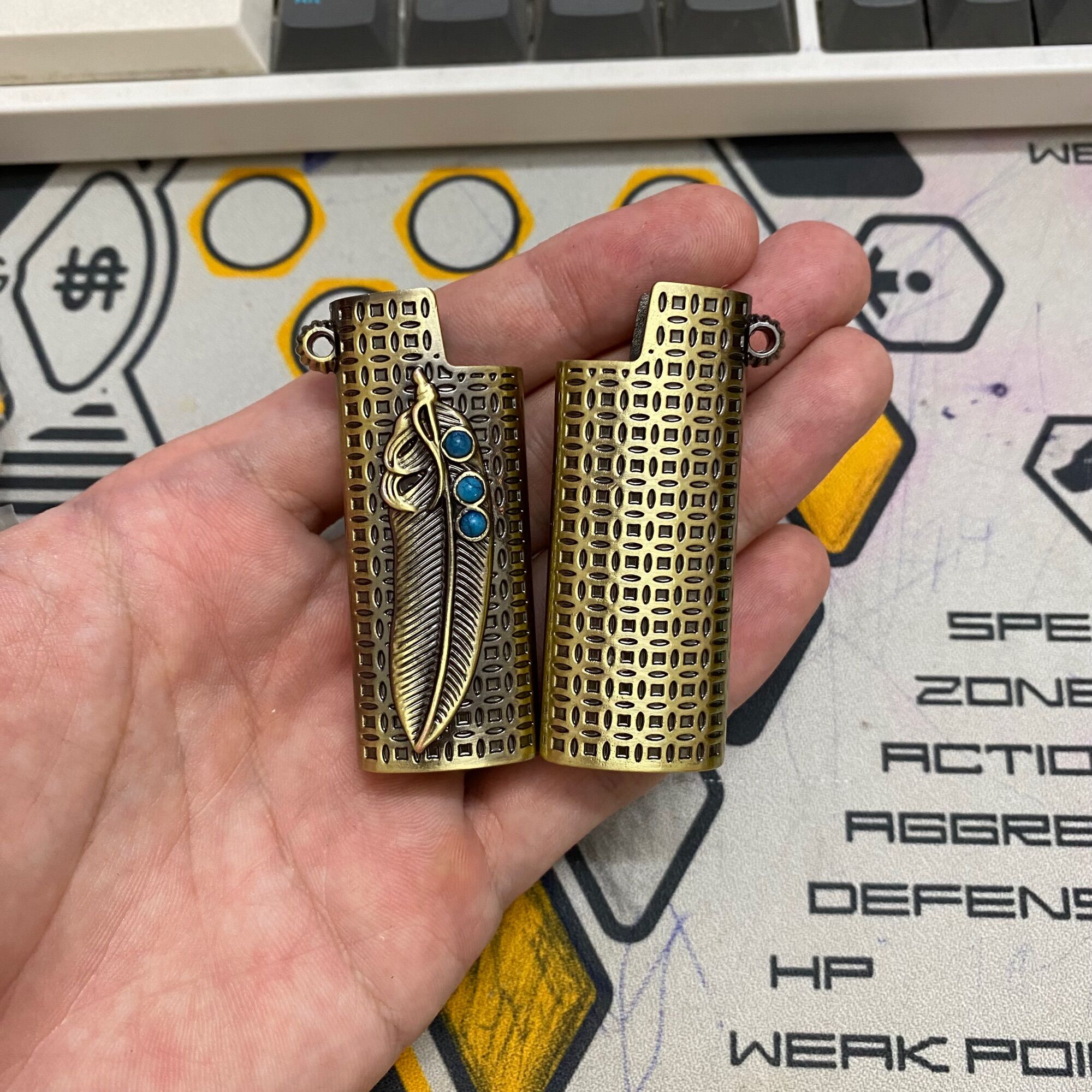 Vỏ Bật Lửa Bic j5 Hoạ Tiết Lông Vũ Kèm Ruột