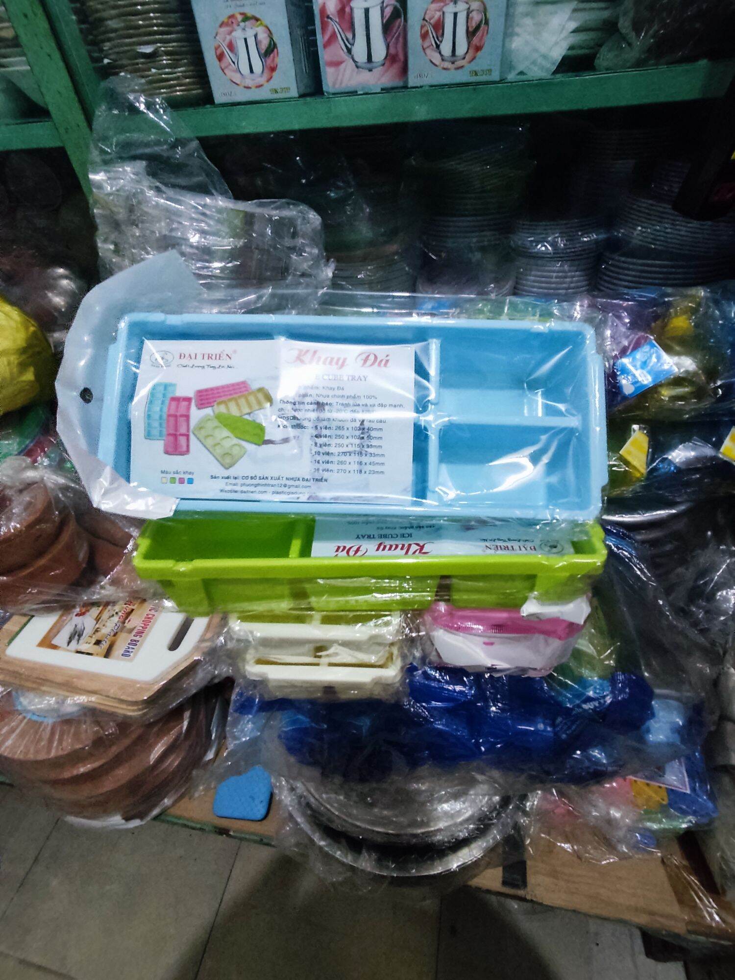 VĨ ĐÁ  NHỰA 6 VIÊN LỚN .