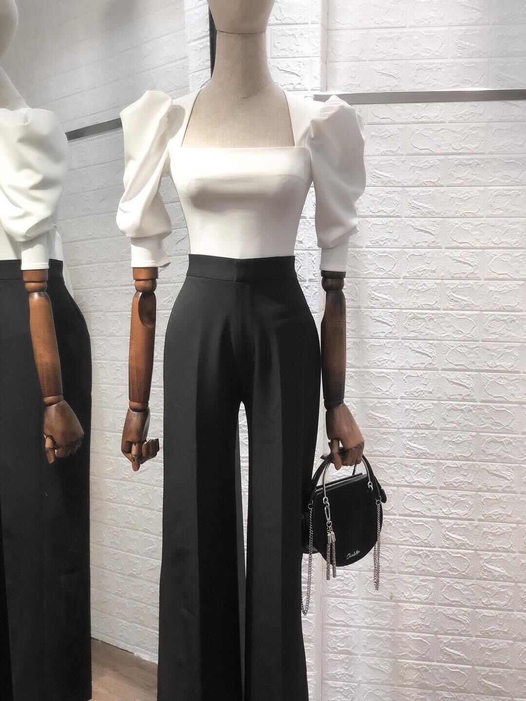 LARMES -  Áo Isabel Bodysuit tay phồng