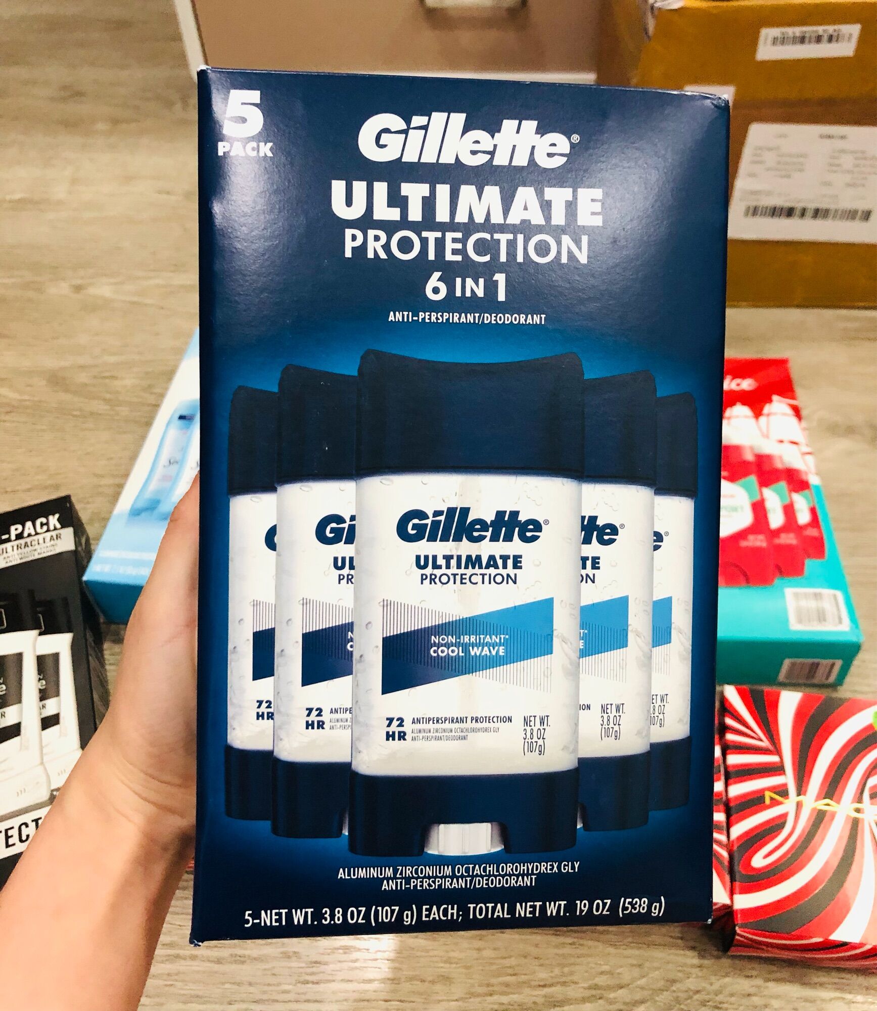 Lăn khử mùi Gillette Ultimate của Mỹ ( Mẫu mới )