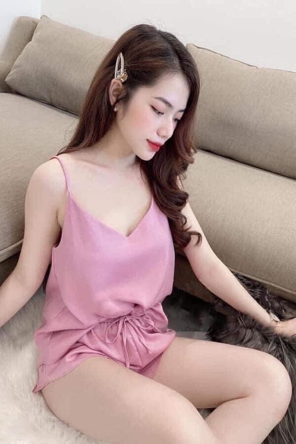 Bộ ngủ nữ 2 dây cổ tim trơn chất lụa satin