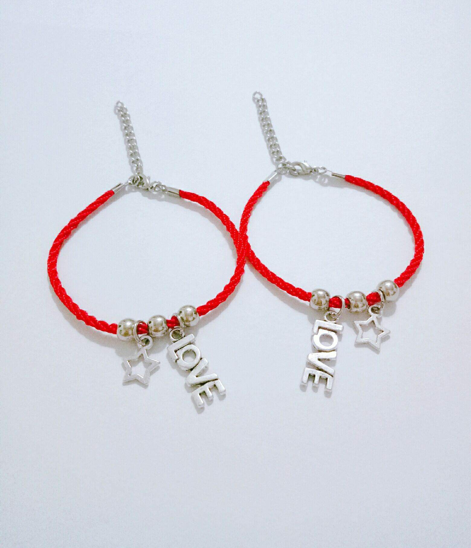 Vòng tay cặp đôi tình yêu dây xoắn nhật đỏ mix phụ kiện ngôi sao , hạt bi và chữ LOVE ảnh thật 
