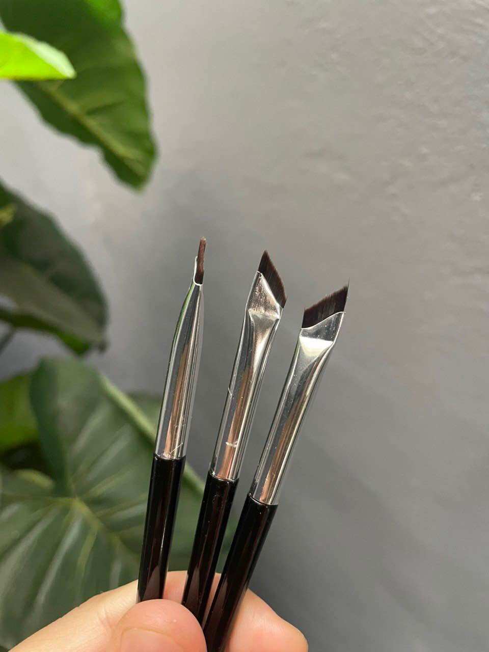 Cọ xéo kẻ mắt eyeliner Tgbeauty