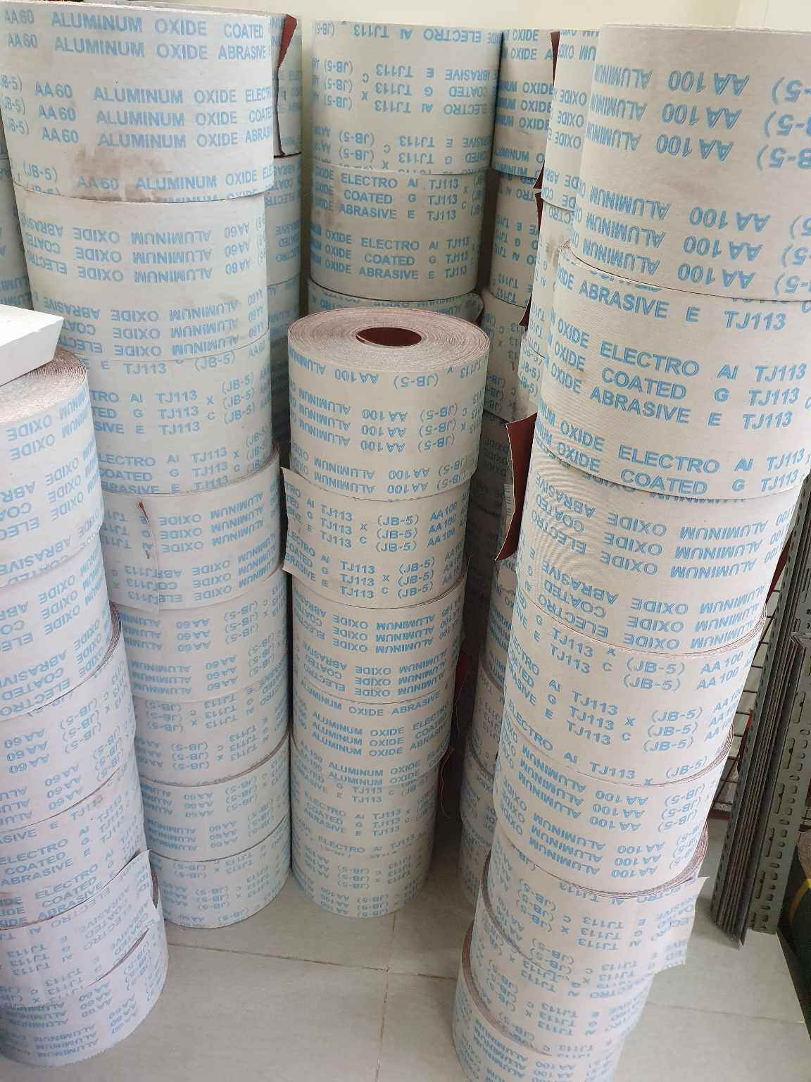 Nhám vải cuộn Jb-5 AA180 150mm × 45 mét