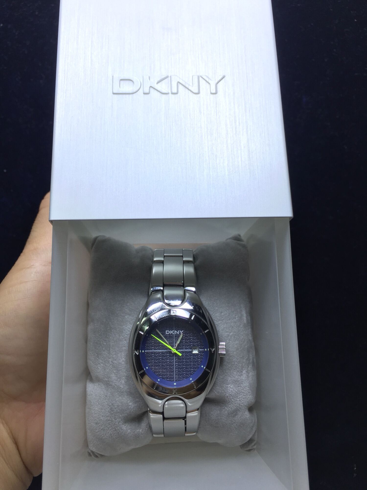 Đồng hồ Si Nam hiệu DKNY thương hiệu Mỹ thumbnail