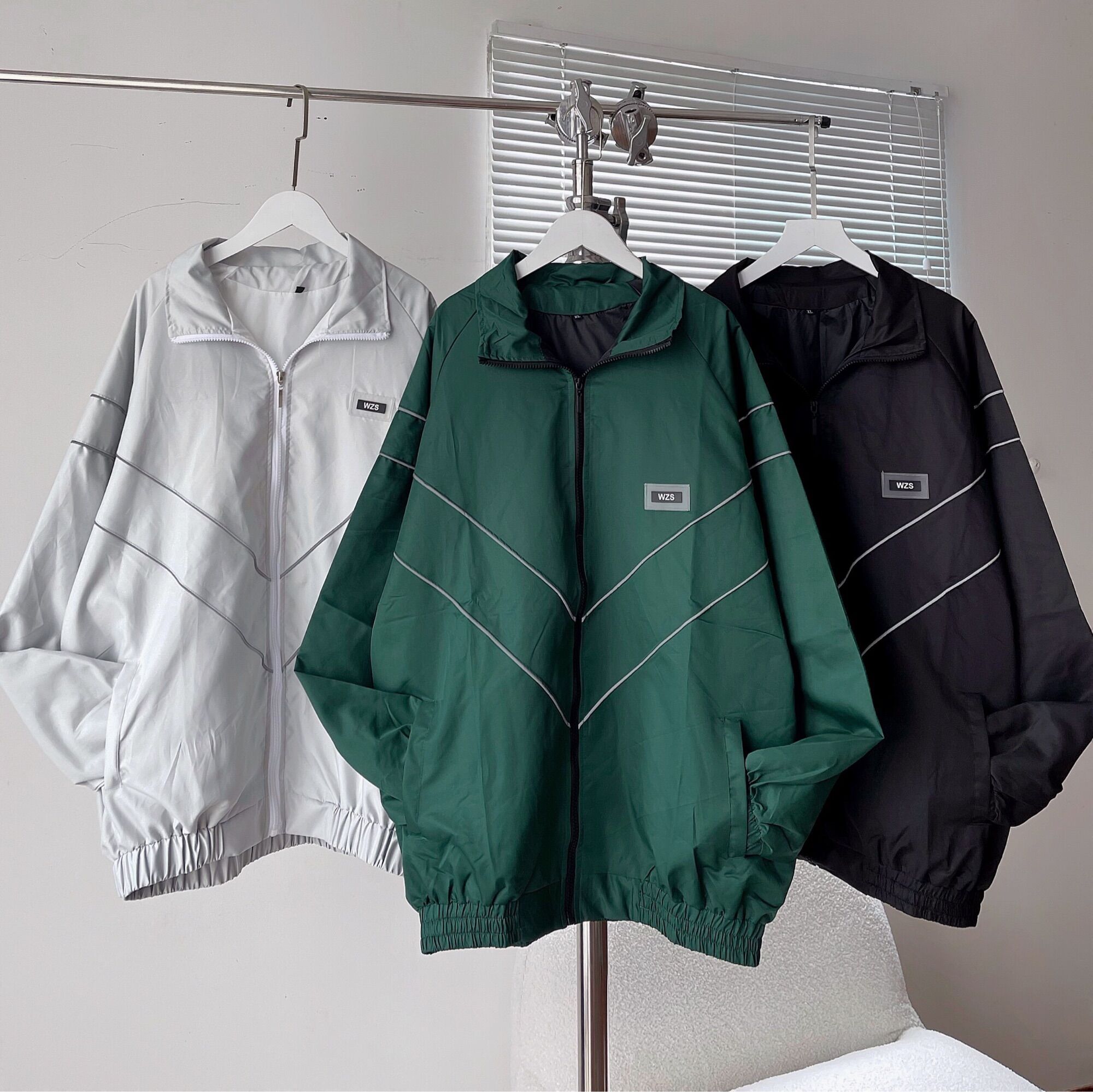 Áo khoác dù tag wzs sọc _ht.store96