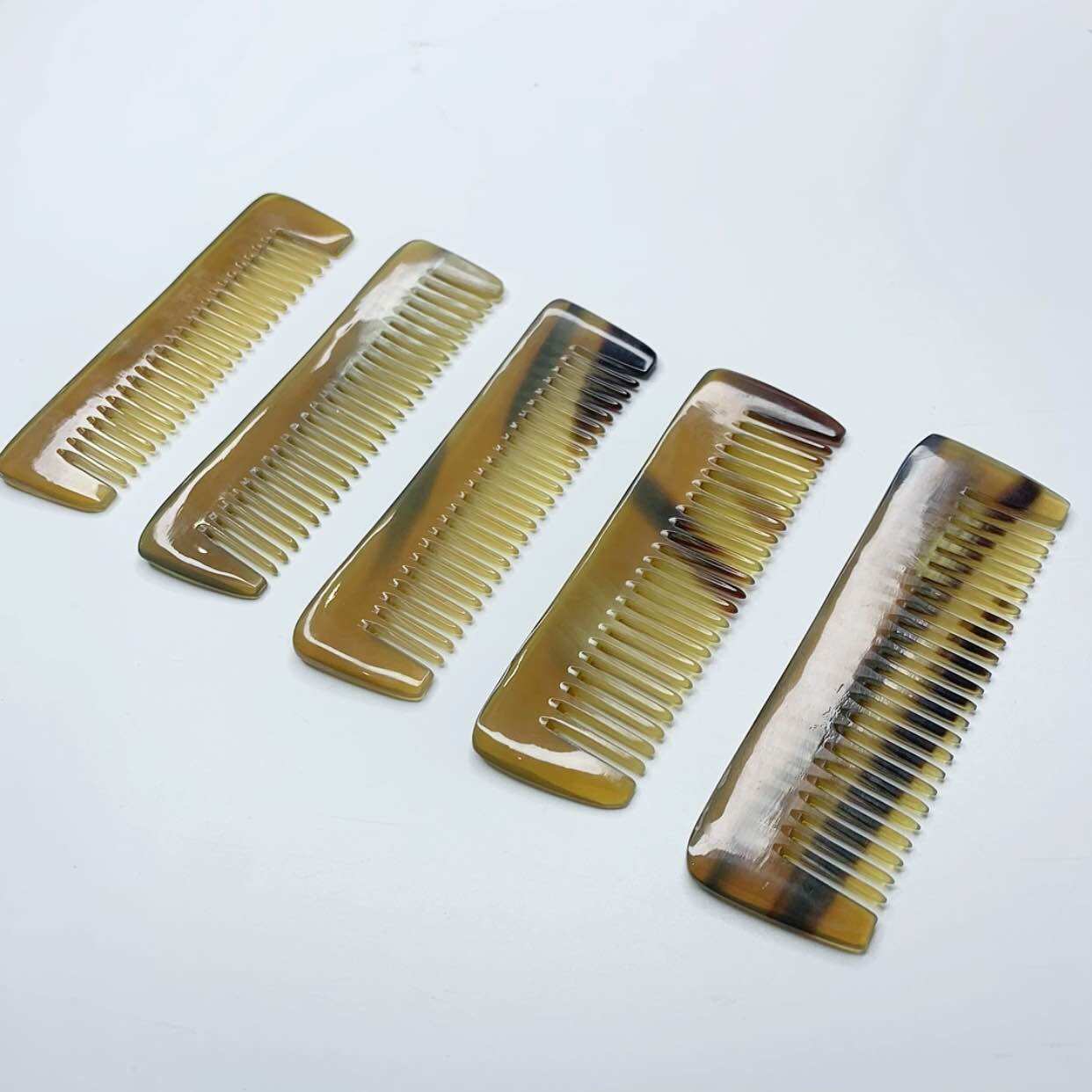 Lược sừng xuất Nhật- COH150 (Size: XS - 9cm) Nhỏ bé có thể bỏ ví nam