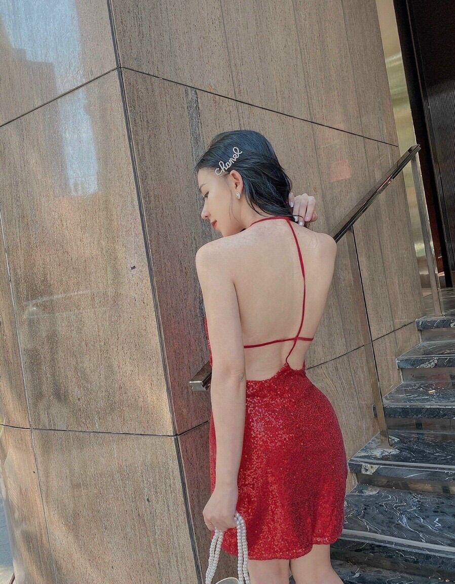 Đầm body kim sa hở lưng, freesize, dưới 55kg