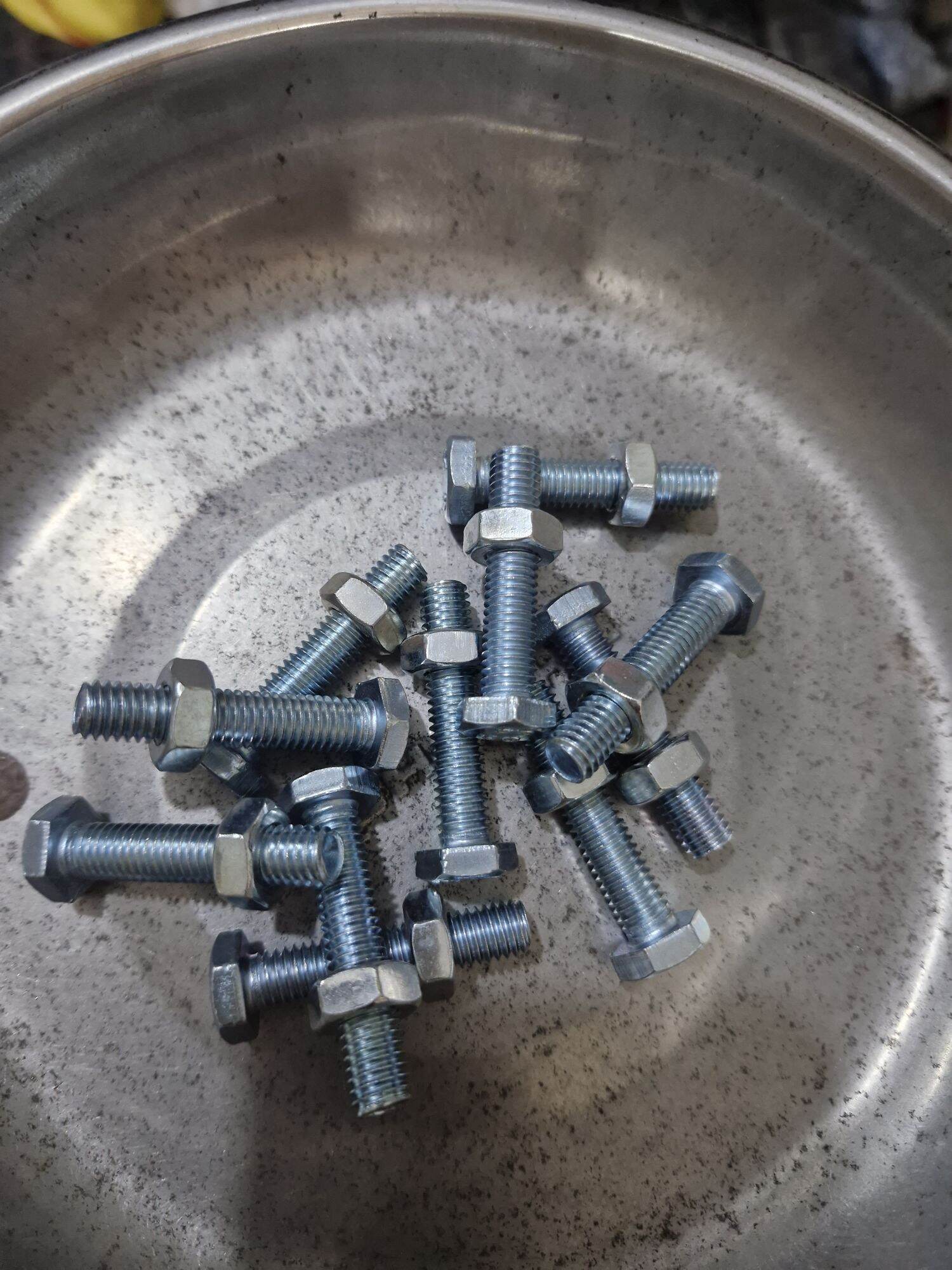 1kg bulong 8ly(M8) sắt xi