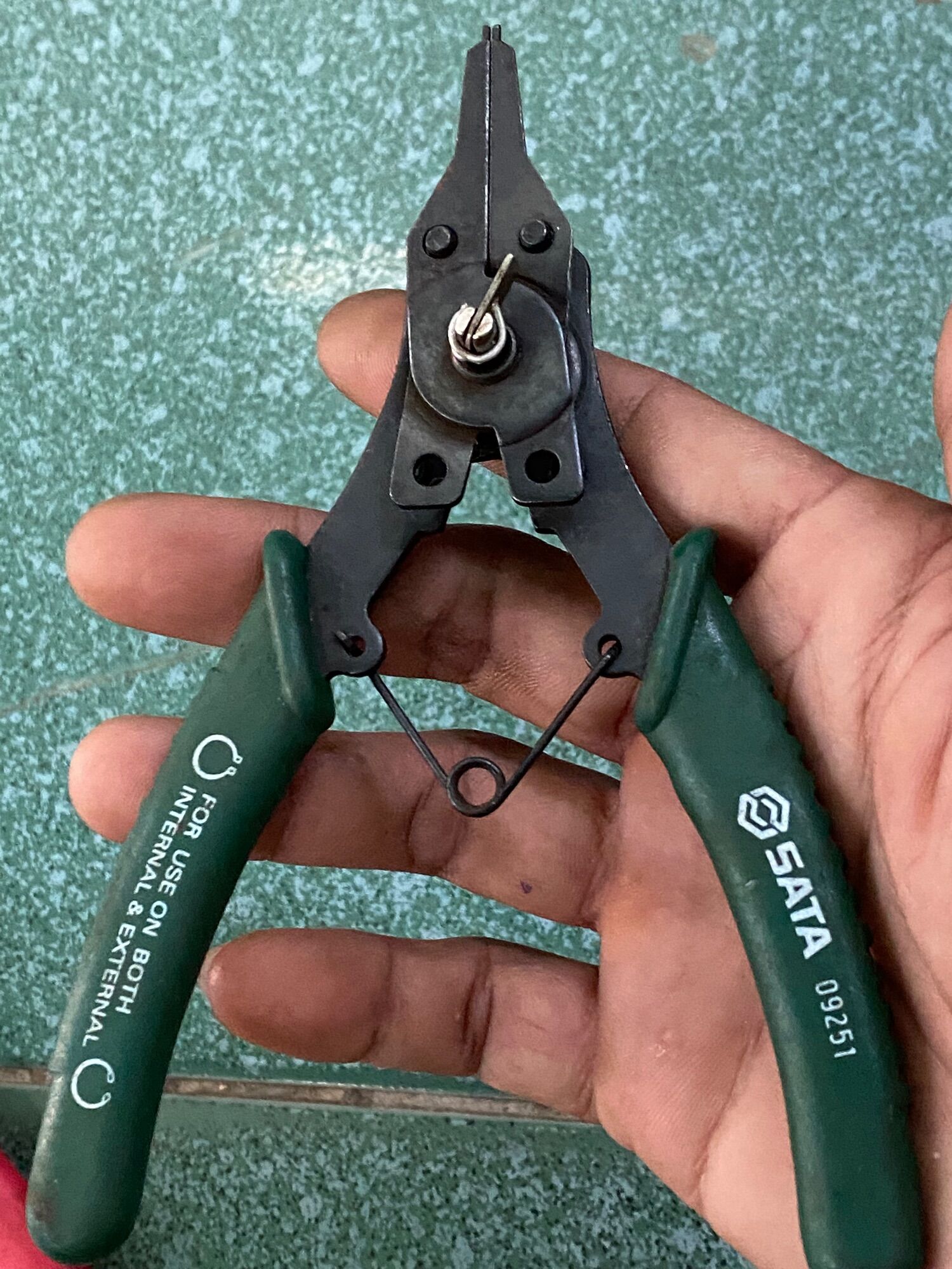 Kềm phe 2 in 1 SATA.