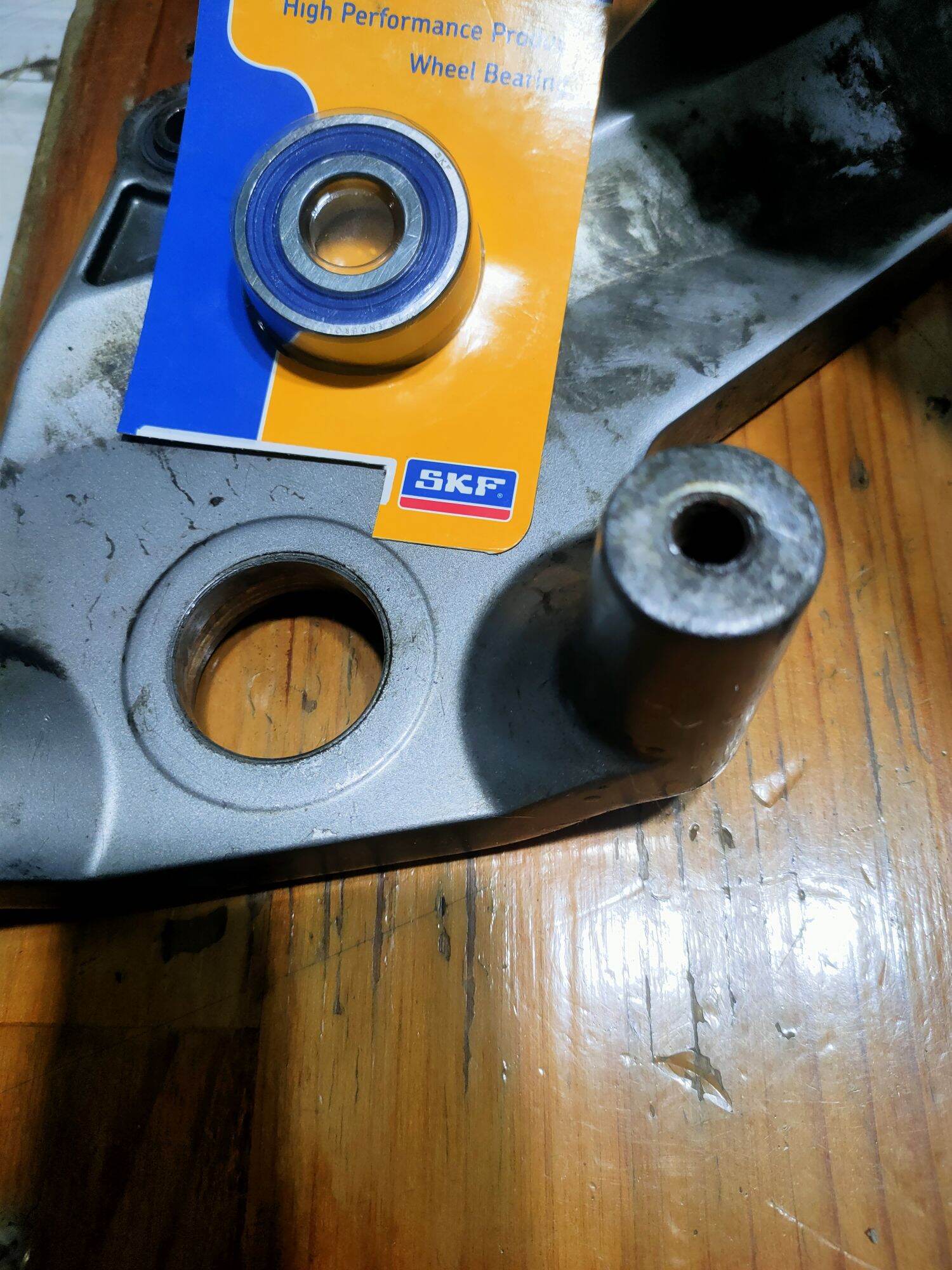 Bạc đạn SKF cho gấp sau Hayate 125