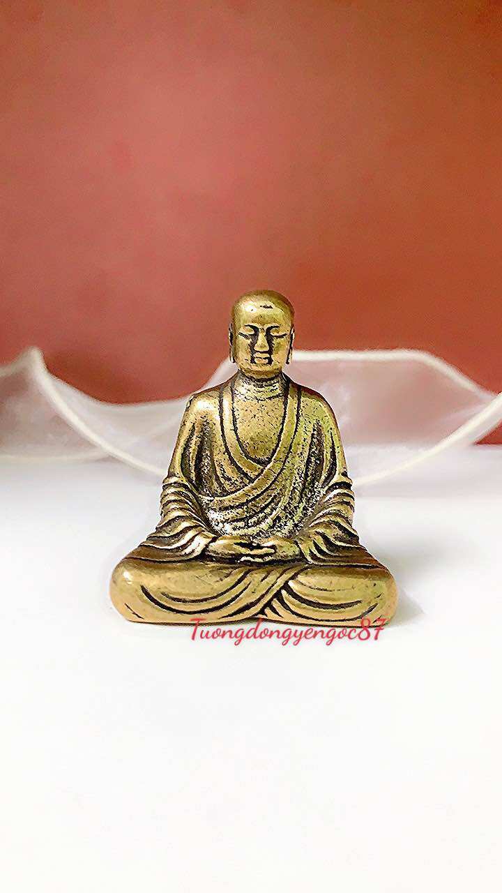Tượng đồng ngài A nan