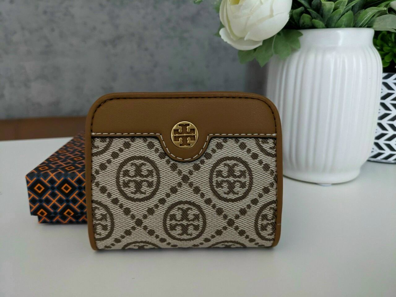 Ví T0*ry T Monogram Jacquard 134523 siêu đẹp