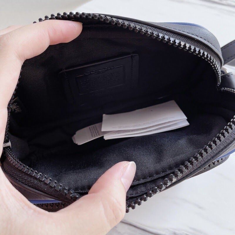 Túi đeo chéo mini Coach nam