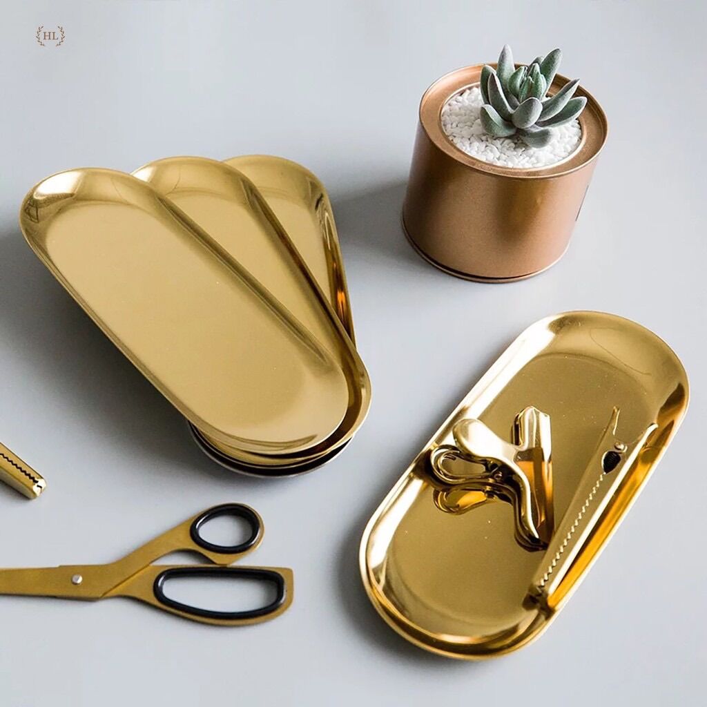 Khay vàng, khay inox đựng dụng cụ spa mạ vàng sang trọng