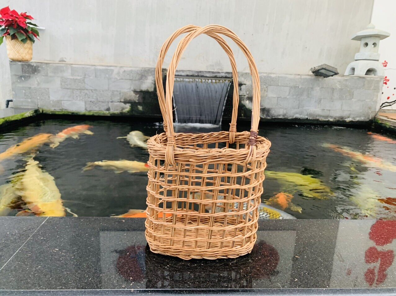 Giỏ mây đáy tròn đựng hoa quả