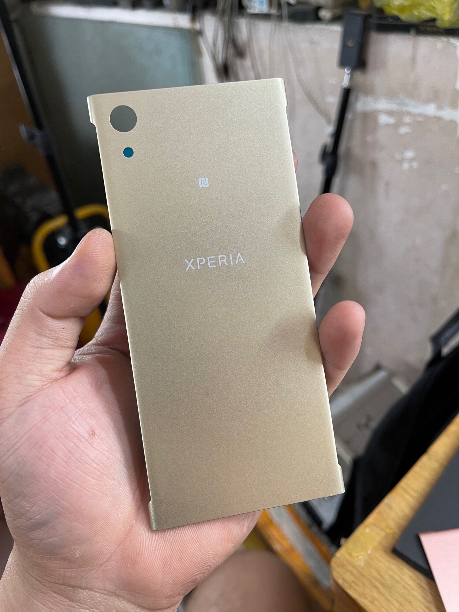 Lưng Sony Xperia Xa1