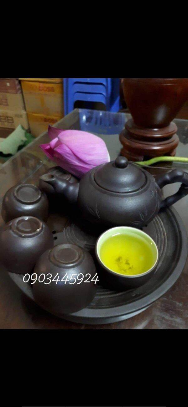 Chè Ướp Bông Sen Tây Hồ