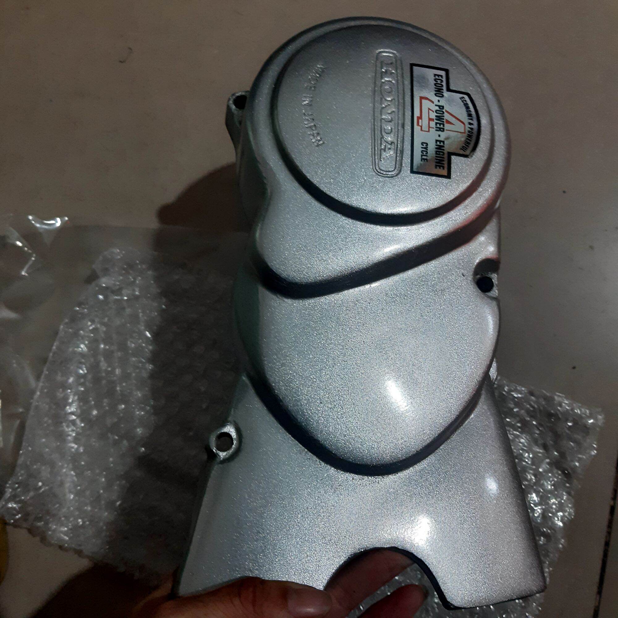 Nắp đuôi cá gắn xe 67
