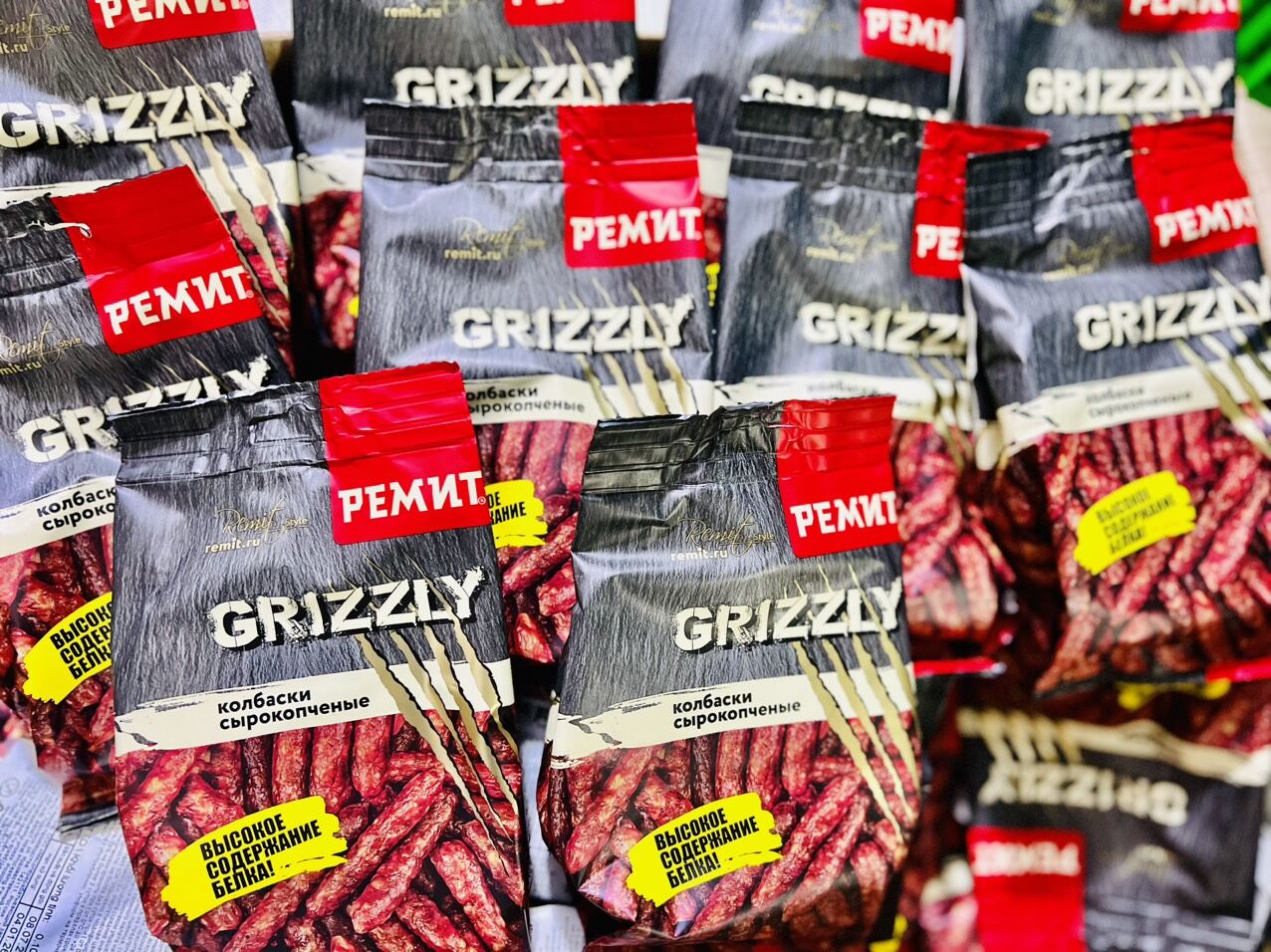 Salami 100g que Grizzly nhập khẩu Nga