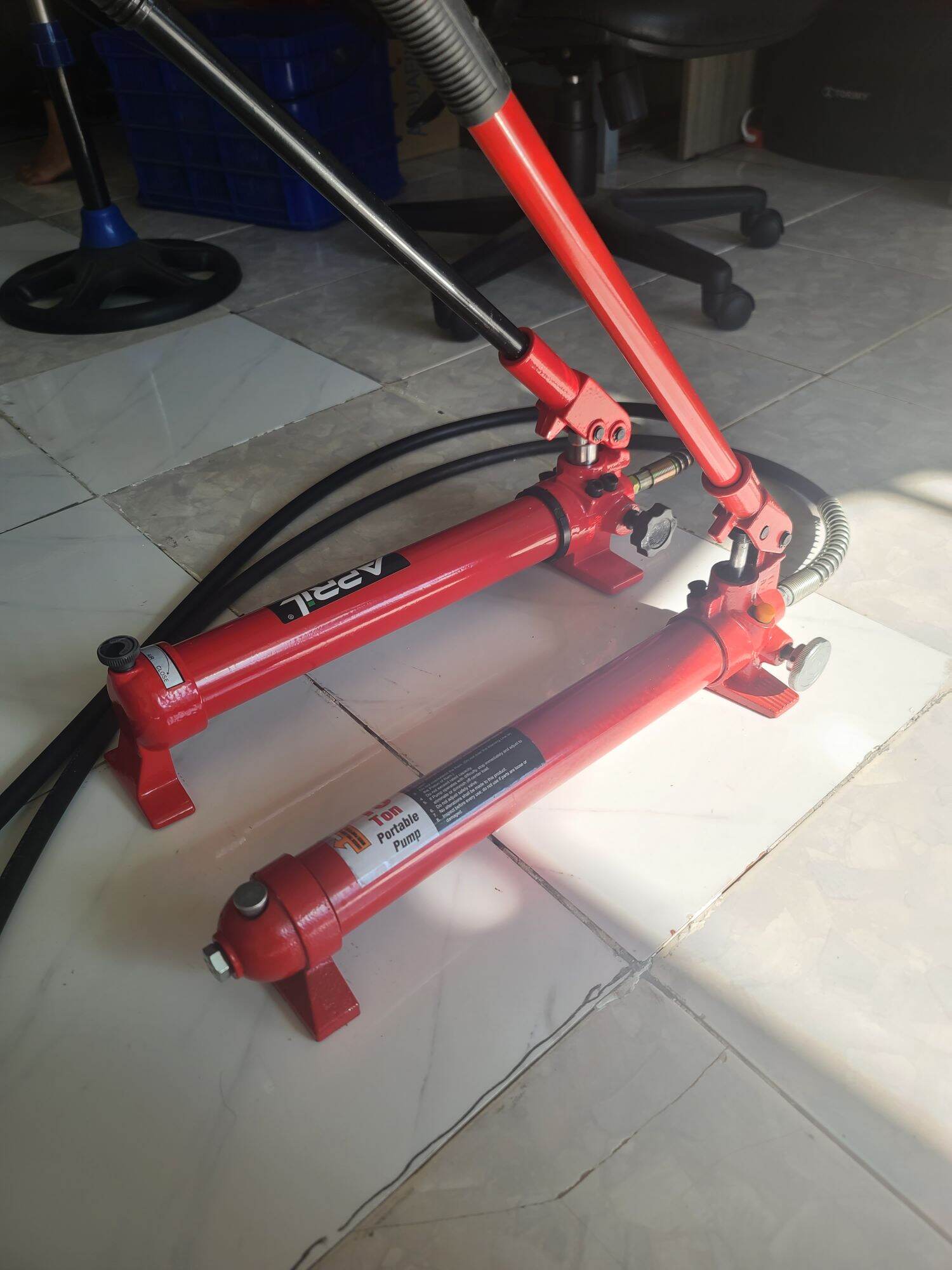Bơm tay thủy lực CP700