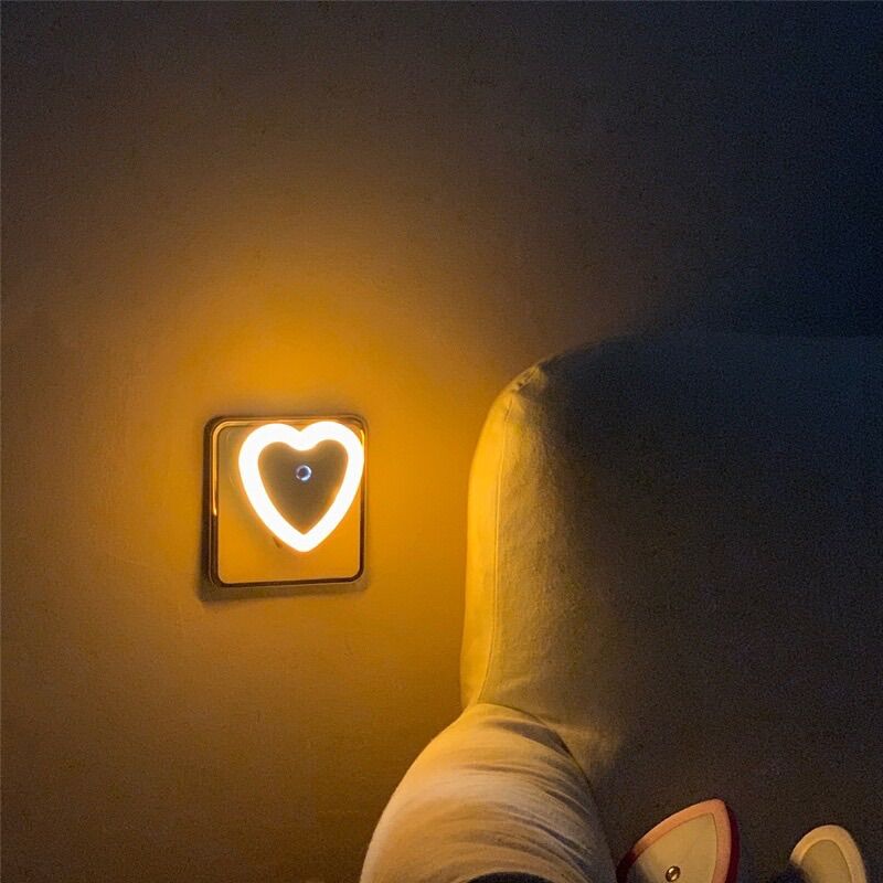 Đèn ngủ cảm ứng hình trái tim
