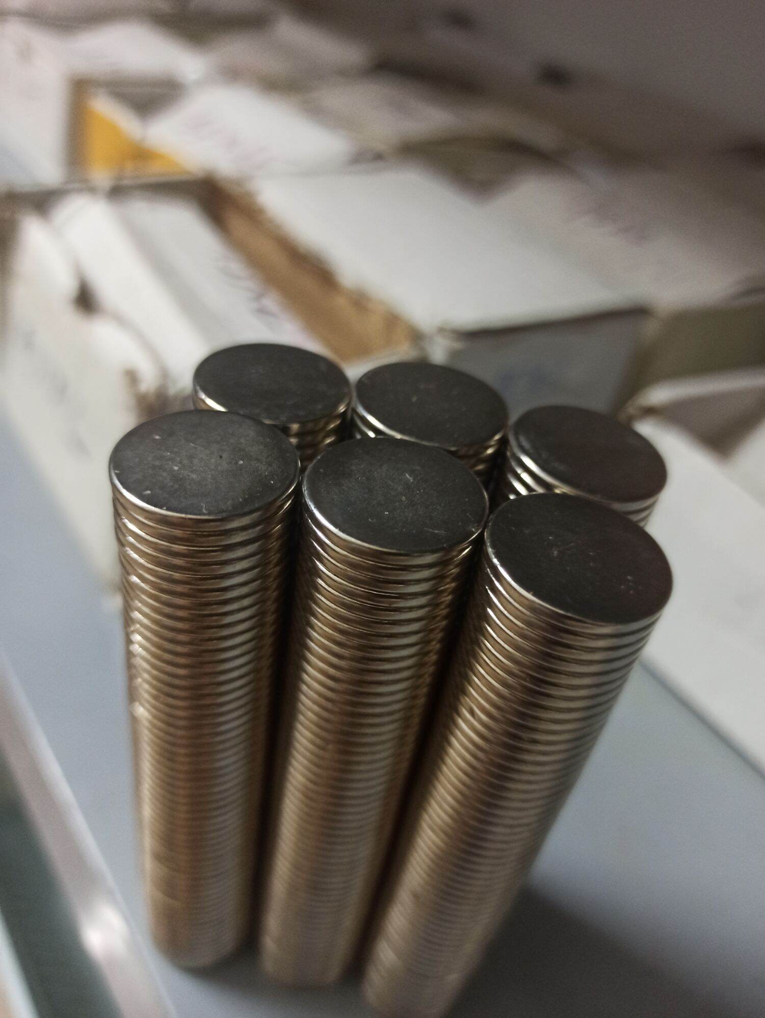 (Giá sỉ) Nam châm tròn phi 20mm lực hút siêu mạnh