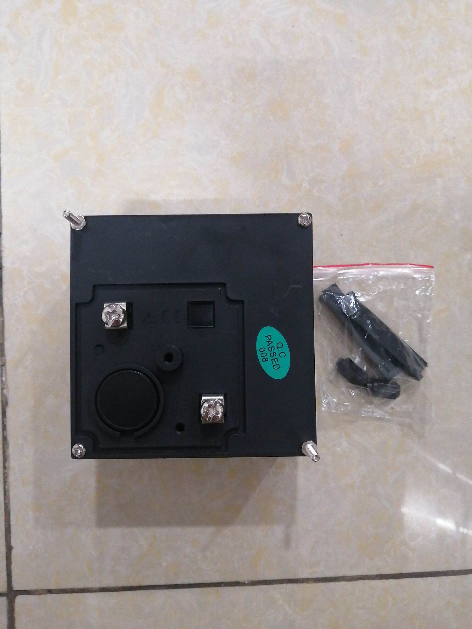 Đồng hồ Volt 500VAC, CNC YC-96 size: 96x96