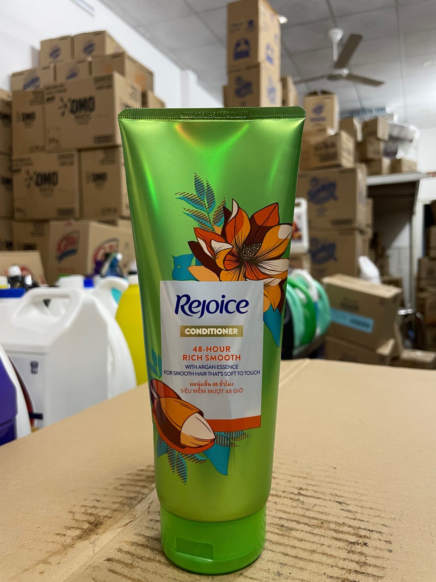 Dầu xả Rejoice siêu mềm mượt 48h tuýp 320ml