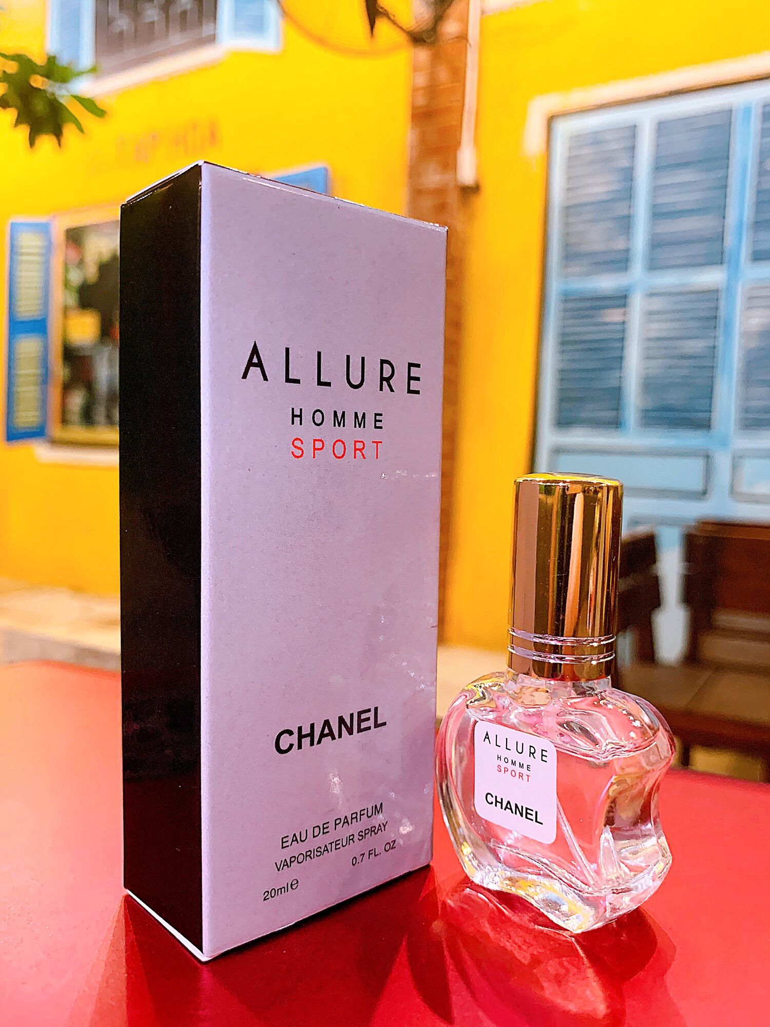 Nước Hoa mini ALLURE HOME SPORT 20ml (Mẫu Táo)