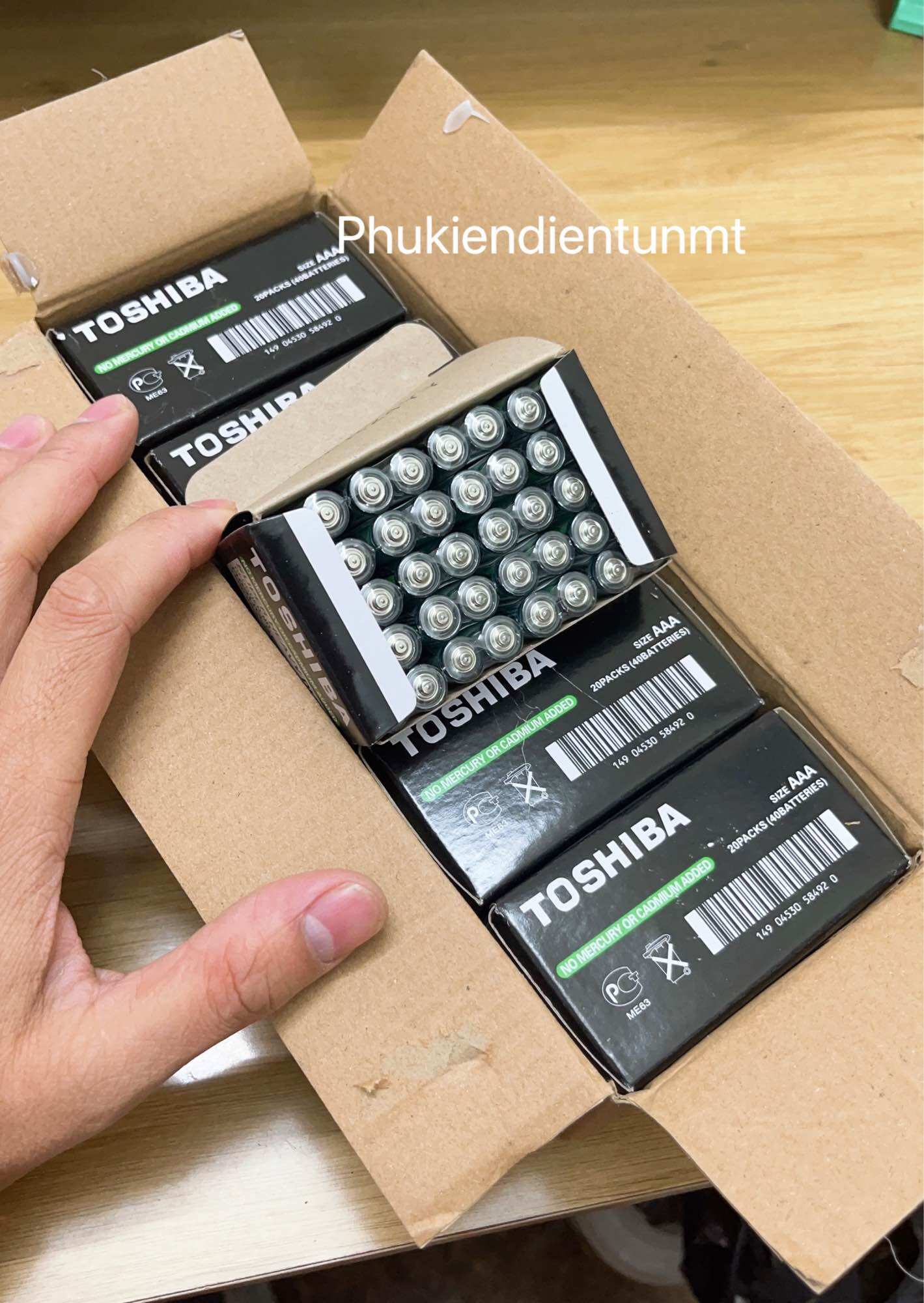 Hộp 40 viên pin đũa AAA Toshiba