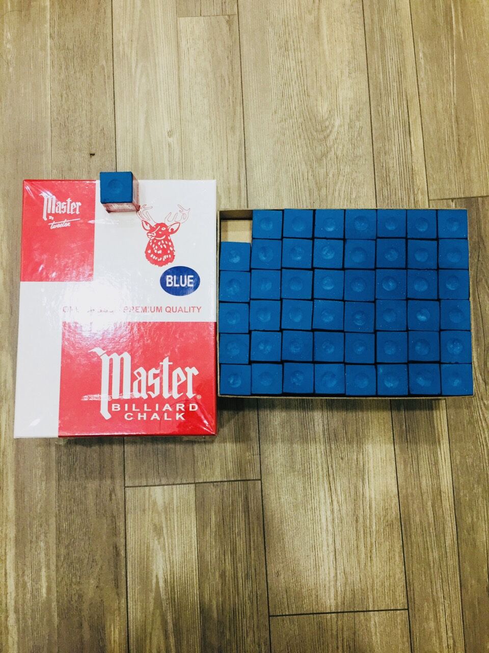 Lơ bida master đỏ cao cấp. giá: 360k/ hộp/ 144 viên