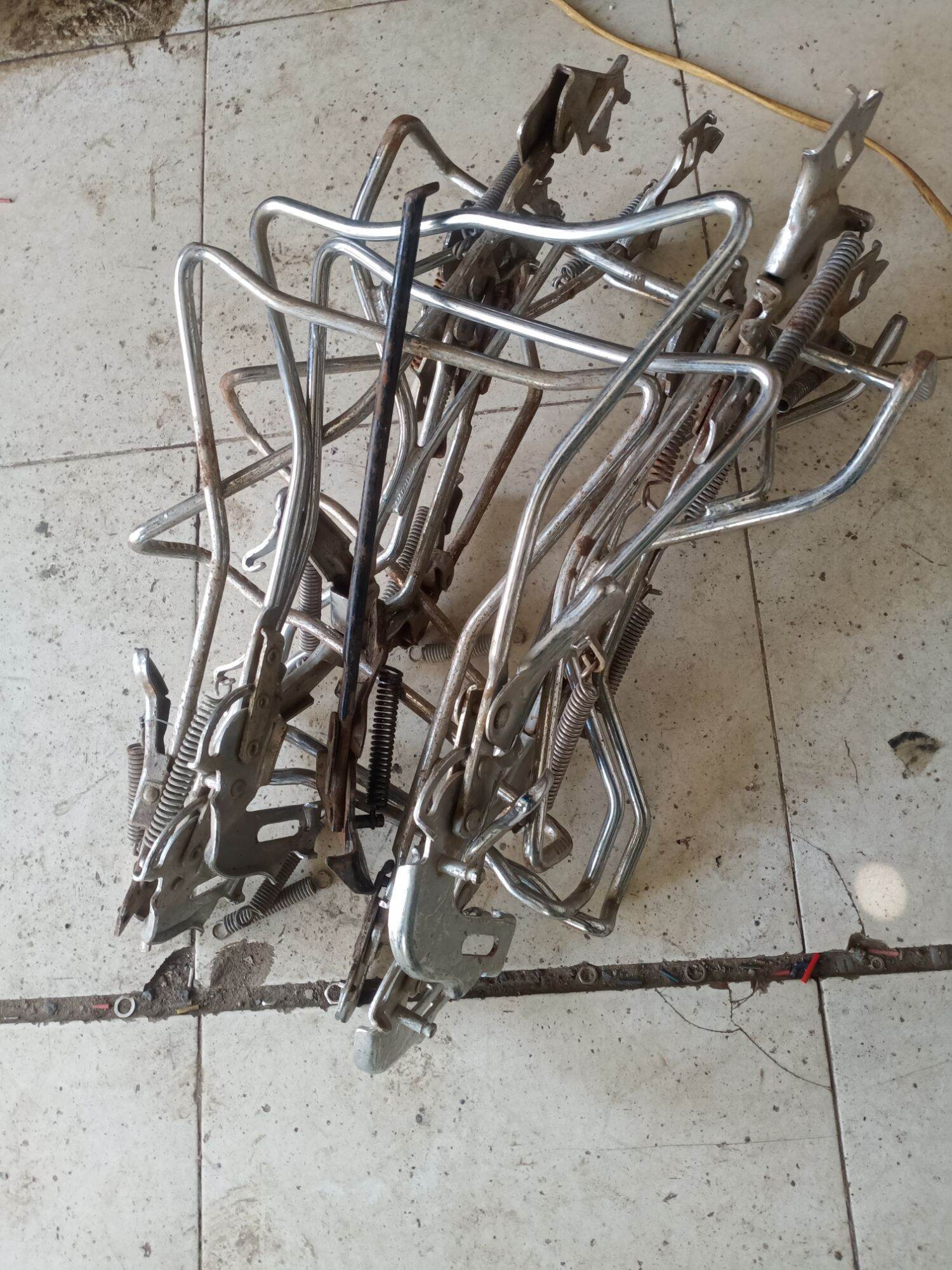 Chống đôi xe đạp nhật bãi 24, 26, 27 inch
